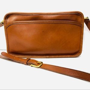 VINTAGE COACH 9974 Brown Leather Crossbody Bag